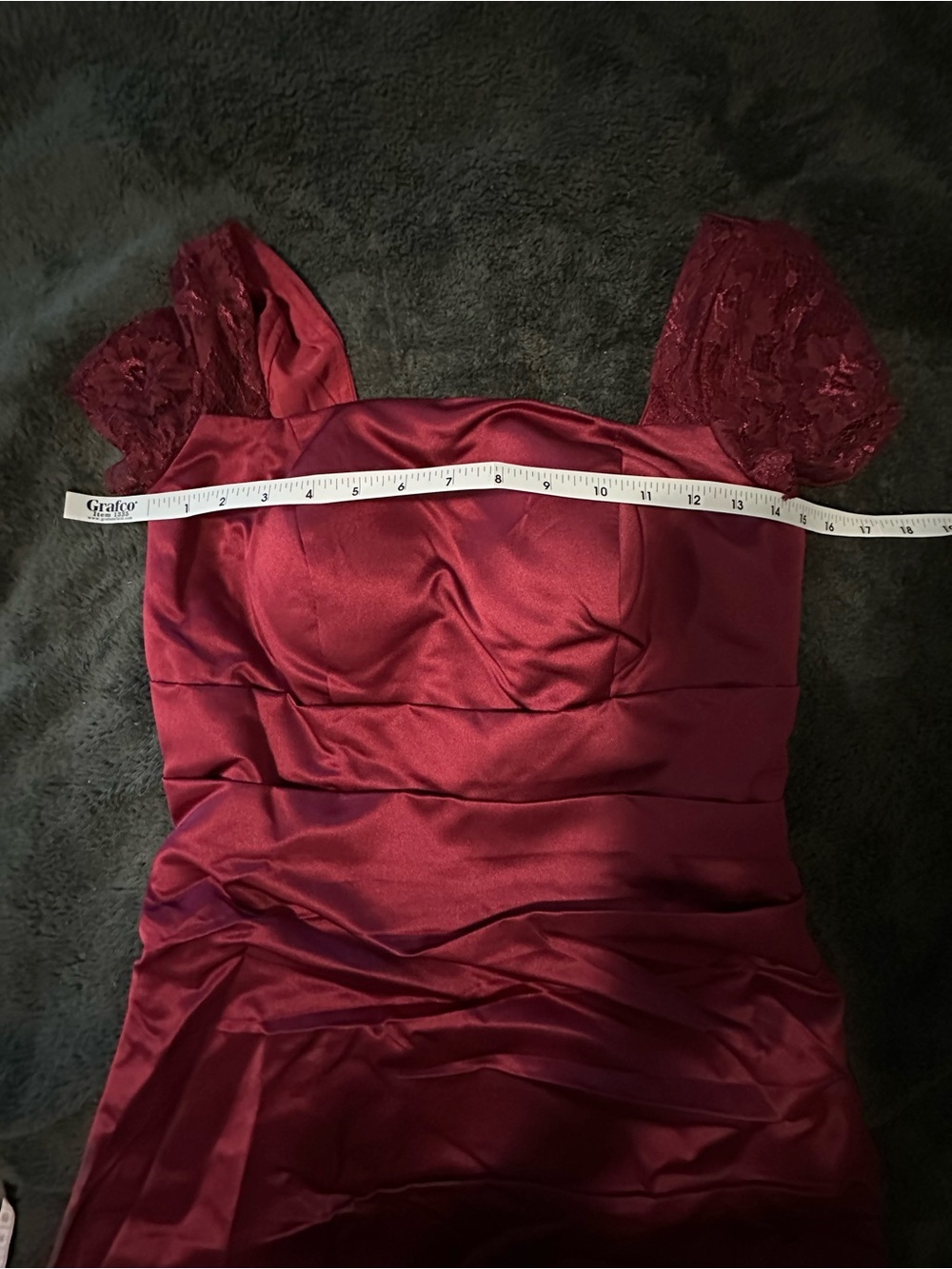 Elegant Burgundy Mermaid Evening Dress with Lace Sleeves - Picture 3 of 5